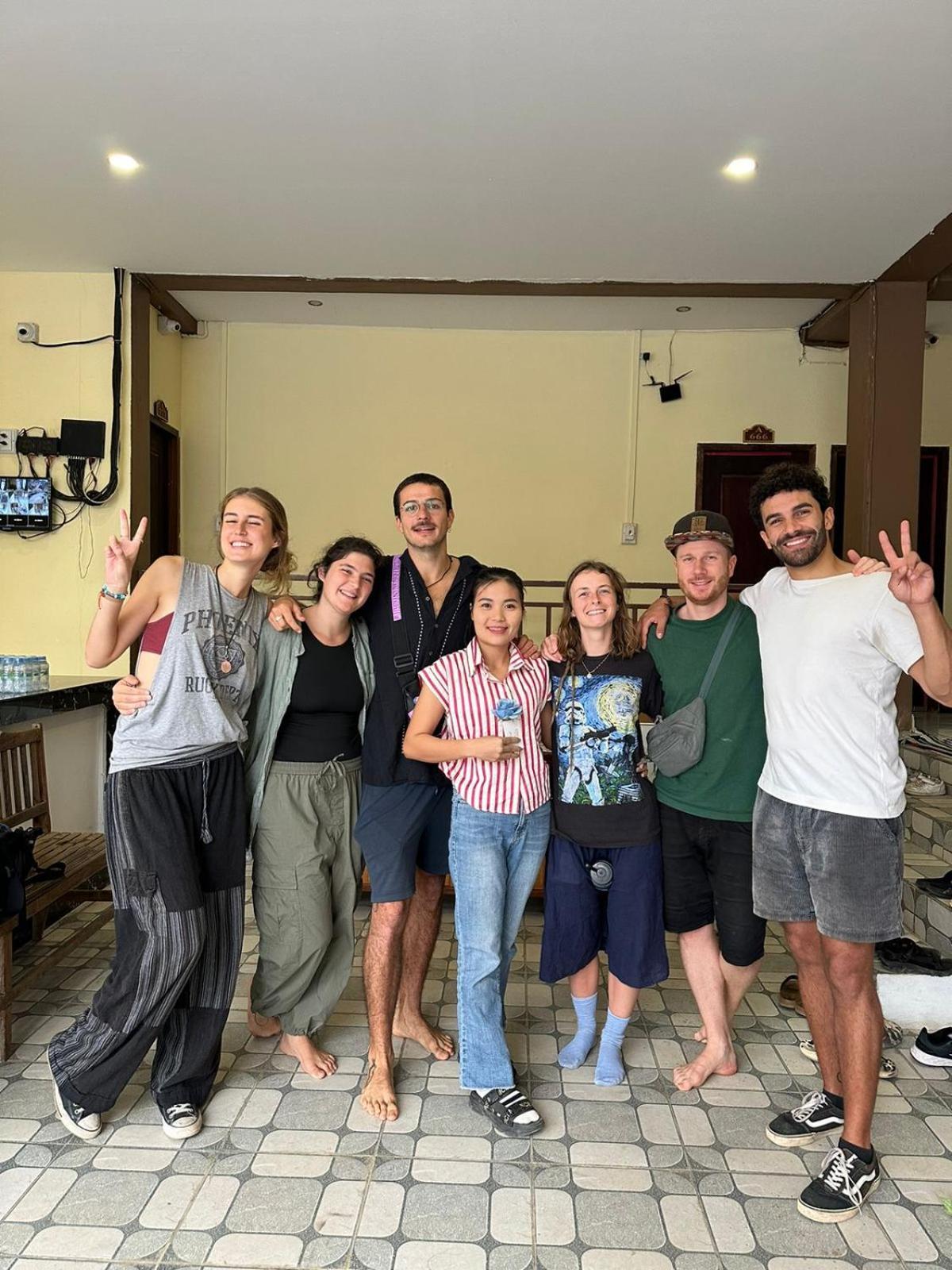 Vang Vieng Global Hostel Екстер'єр фото