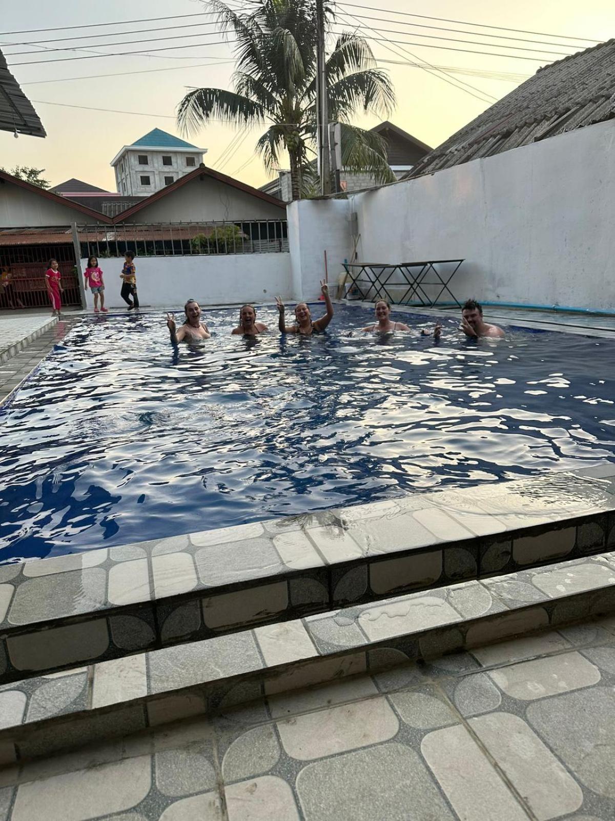 Vang Vieng Global Hostel Екстер'єр фото