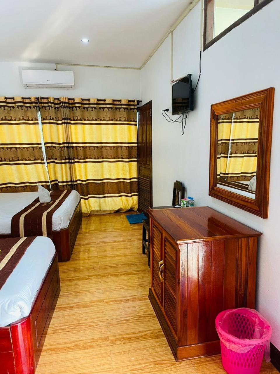 Vang Vieng Global Hostel Екстер'єр фото