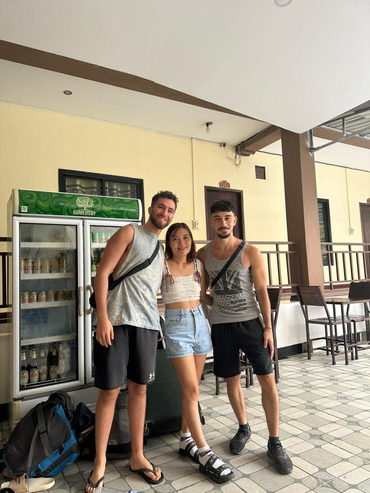 Vang Vieng Global Hostel Екстер'єр фото