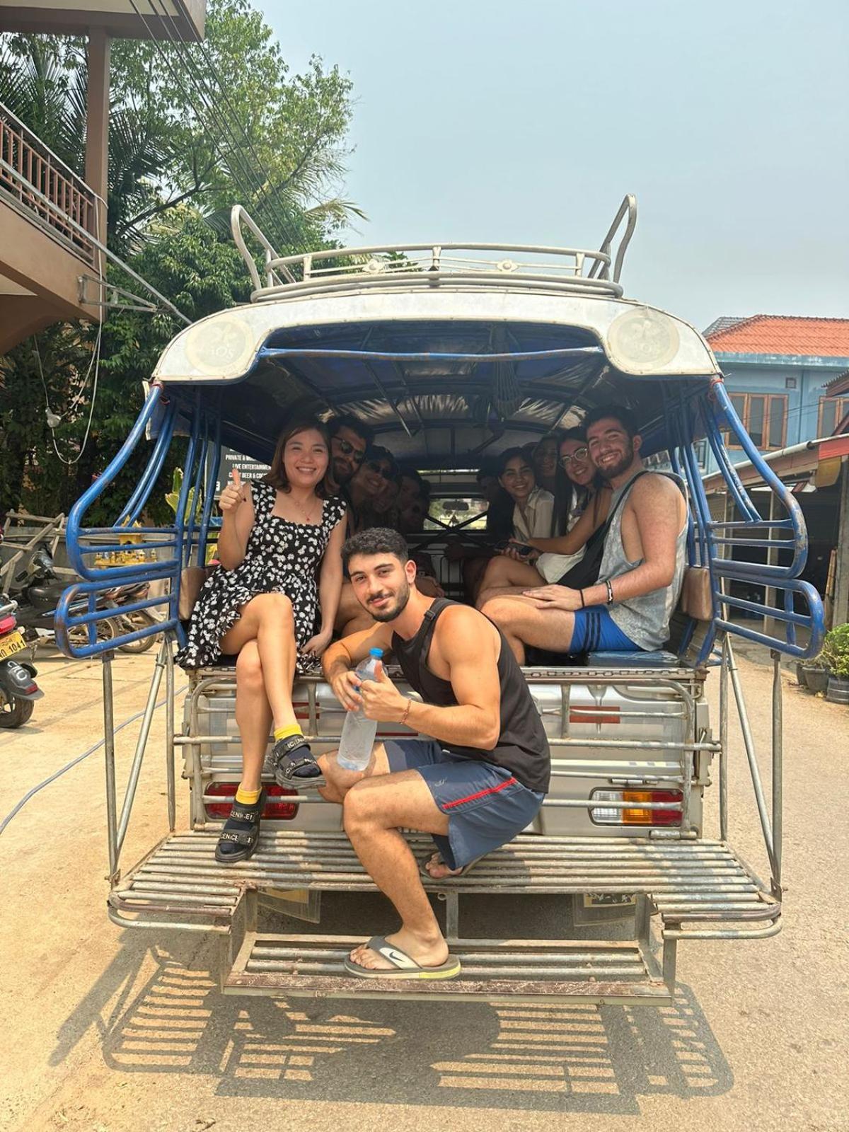 Vang Vieng Global Hostel Екстер'єр фото